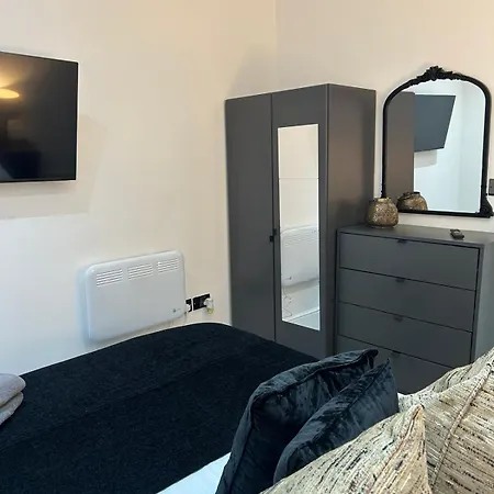 2br Luxury * Bradford (West Yorkshire)